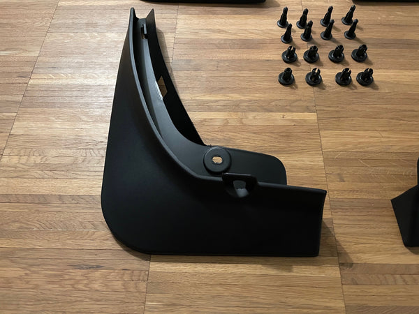 Tesla Model Y Schmutzabweiser - Mud Flaps - 4-teiliges Set