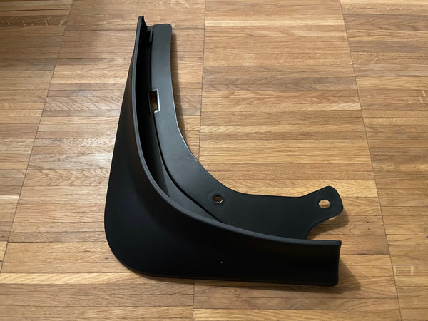 Tesla Model Y Schmutzabweiser - Mud Flaps - 4-teiliges Set