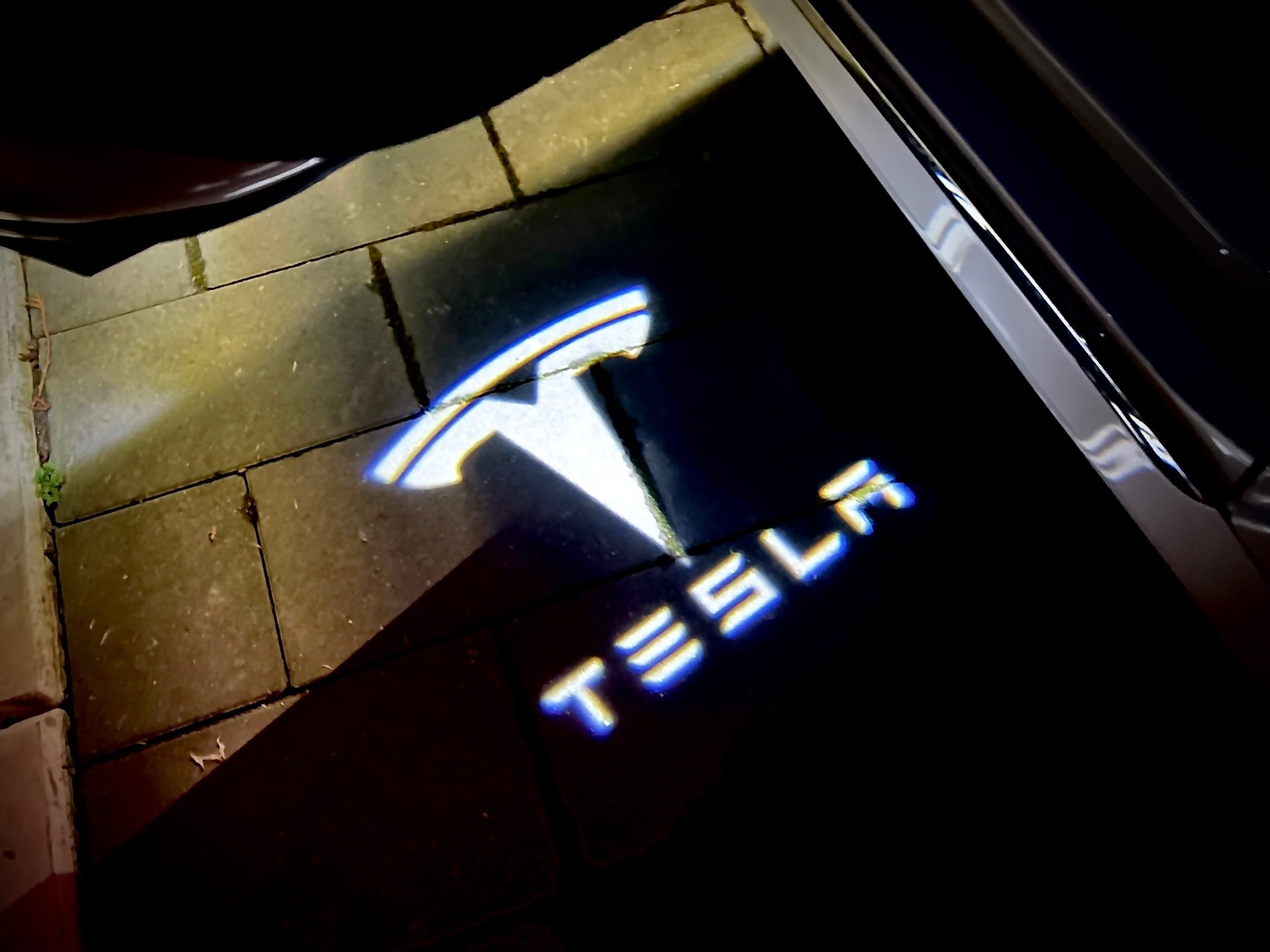 Luz LED para Tesla Model S, 3, X e Y; Luz de entrada y luz de maletero –  E-Mobility Shop