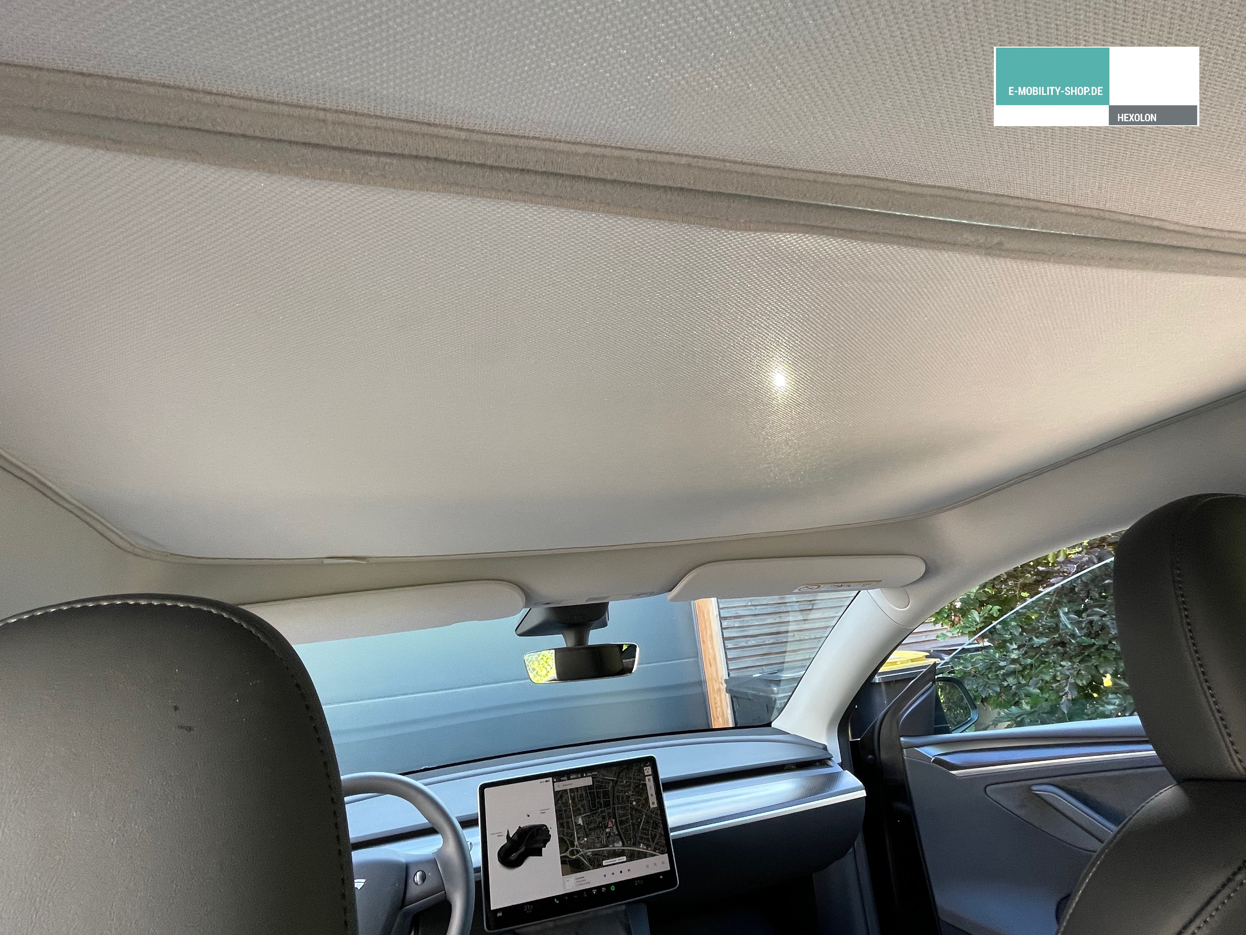 Tesla Model Y sun protection element - Two-part sun protection element –  E-Mobility Shop